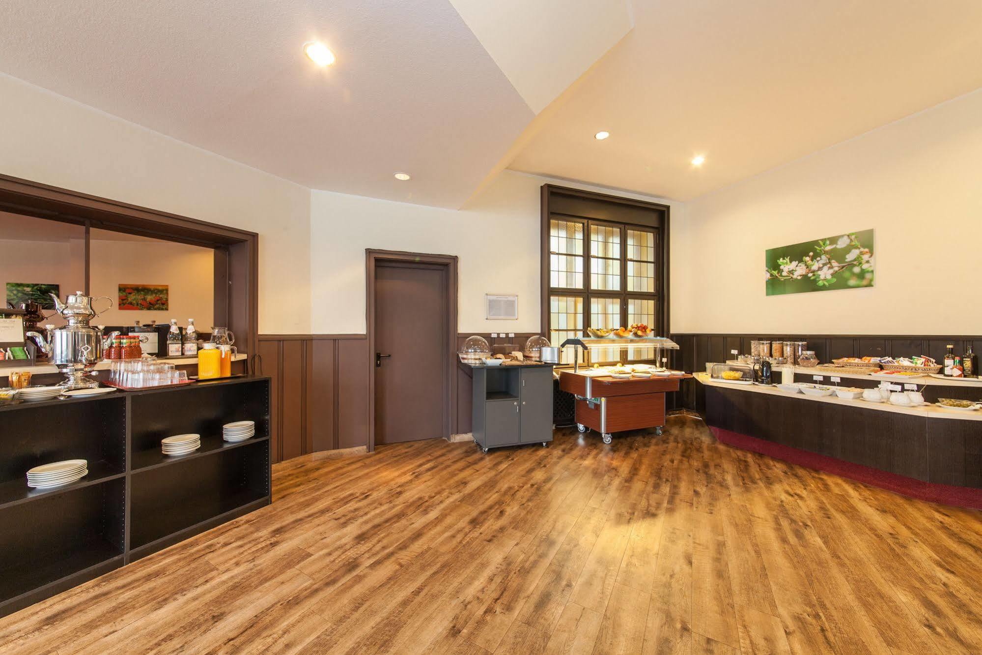 Hotel Maxim Duesseldorf City מראה חיצוני תמונה